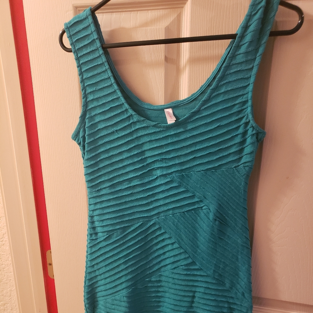 🌻3 for $5/Green tank dress